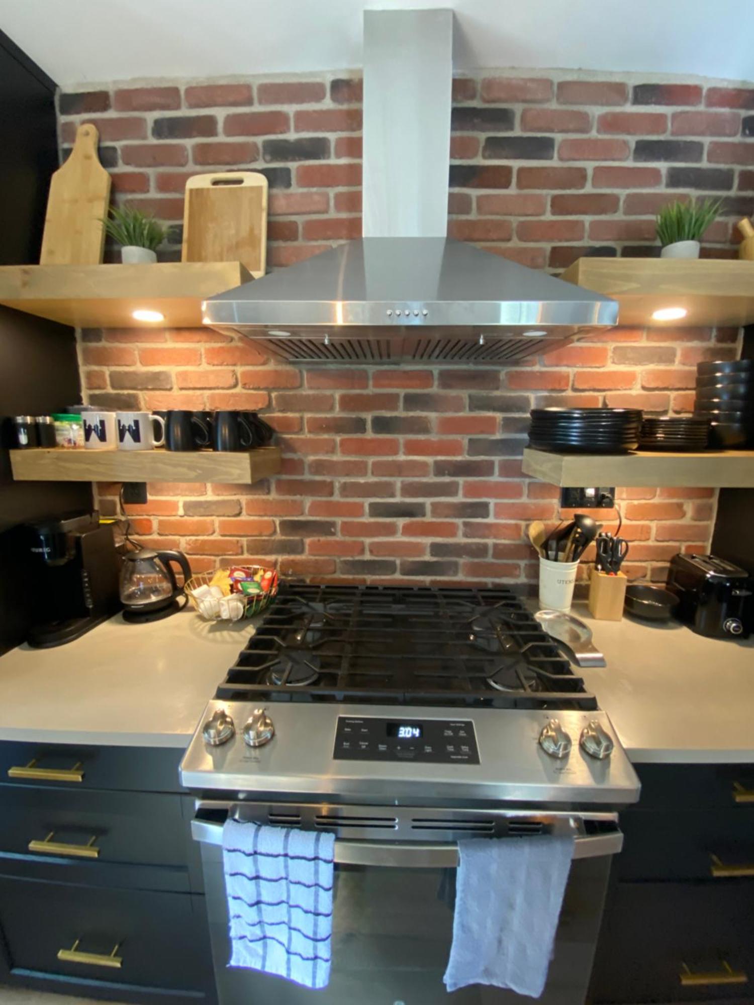 Stylish Downtown Kingsville Getaway With Putting Green, Firepit & Games מראה חיצוני תמונה